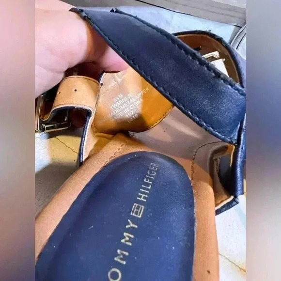 Tommy Hilfiger Leather Gold Logo Navy  Nautical Wedge Heel  Sandal - Picture 5 of 8